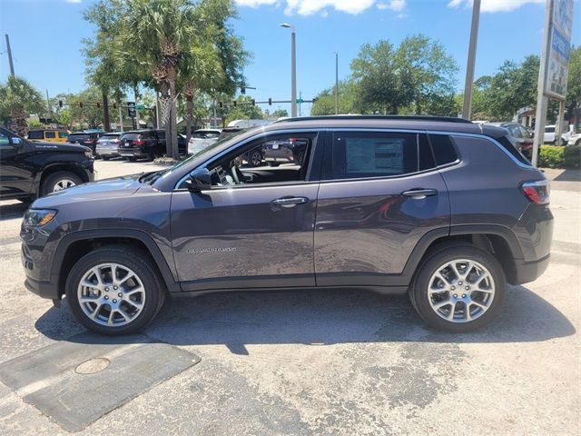 2024 Jeep Compass Latitude Lux