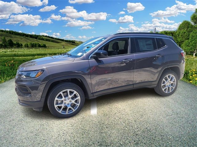 2024 Jeep Compass Latitude Lux