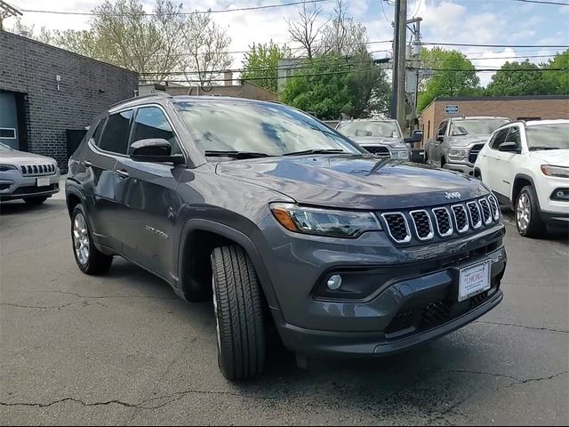 2024 Jeep Compass Latitude Lux