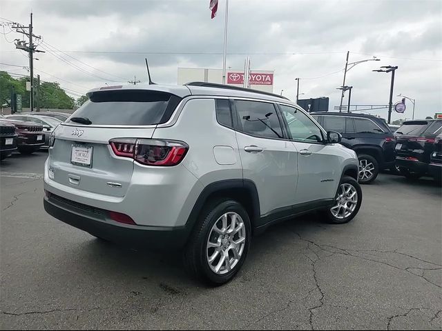 2024 Jeep Compass Latitude Lux