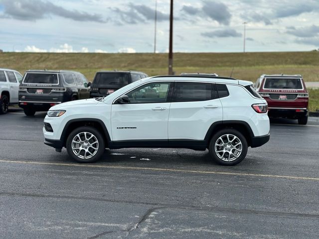 2024 Jeep Compass Latitude Lux