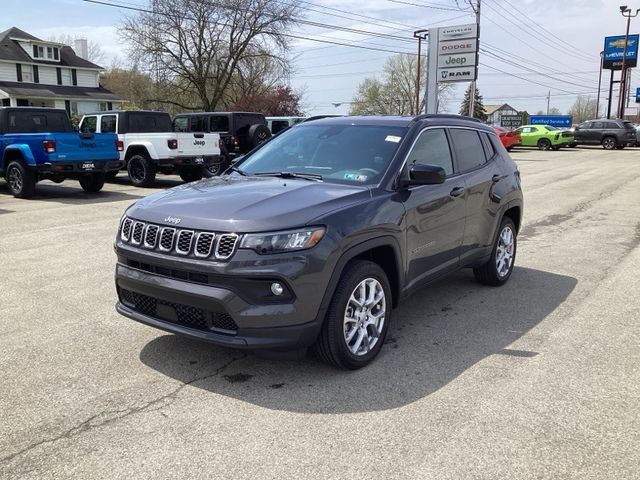 2024 Jeep Compass Latitude Lux