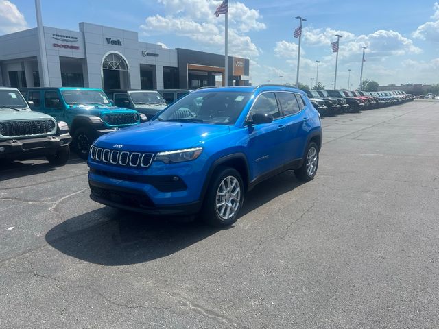 2024 Jeep Compass Latitude Lux