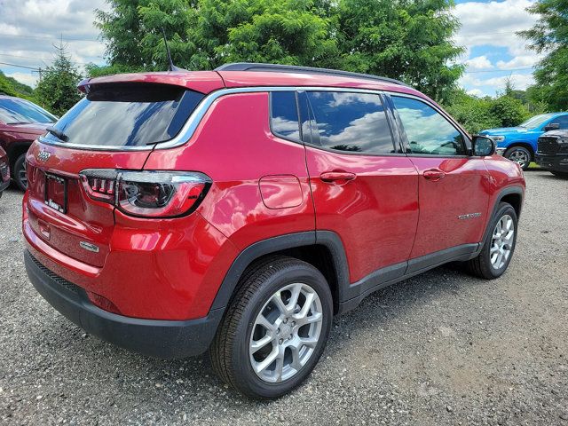 2024 Jeep Compass Latitude Lux