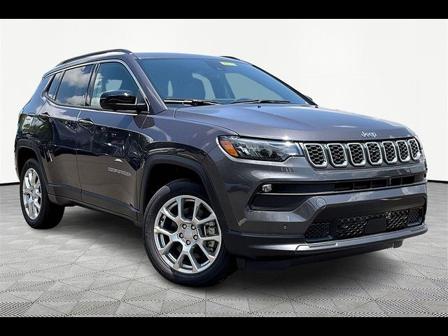 2024 Jeep Compass Latitude Lux