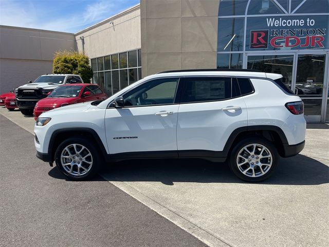 2024 Jeep Compass Latitude Lux