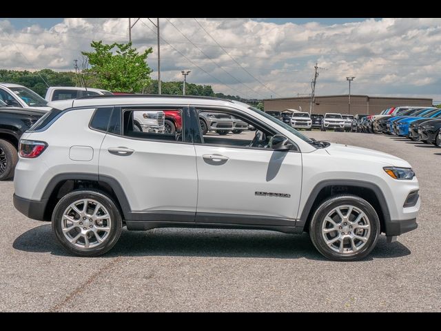 2024 Jeep Compass Latitude Lux