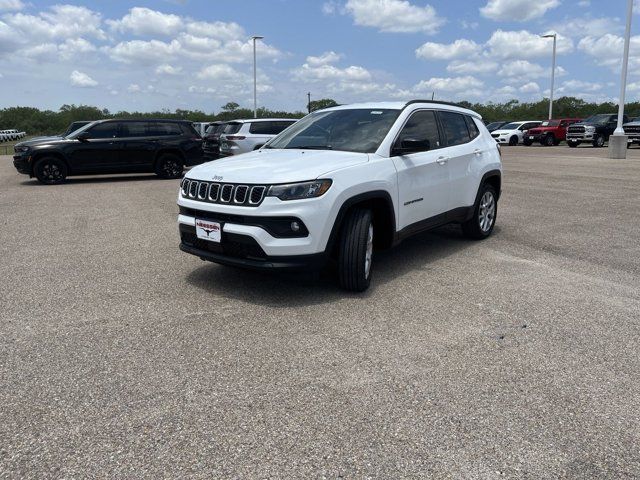 2024 Jeep Compass Latitude Lux