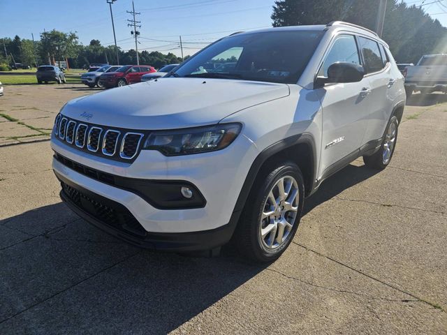 2024 Jeep Compass Latitude Lux