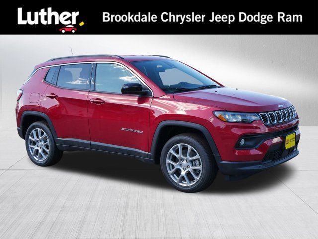 2024 Jeep Compass Latitude Lux