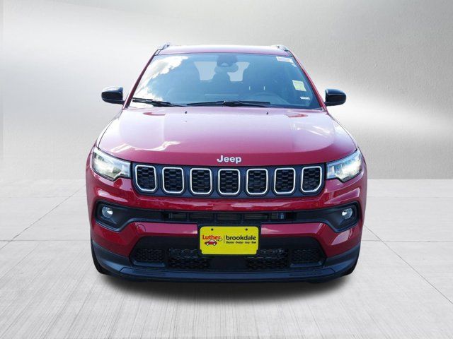 2024 Jeep Compass Latitude Lux