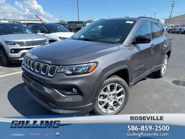 2024 Jeep Compass Latitude Lux