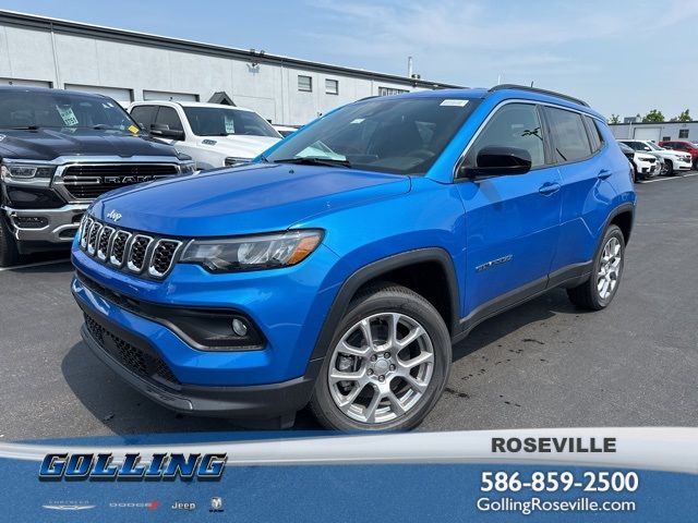 2024 Jeep Compass Latitude Lux