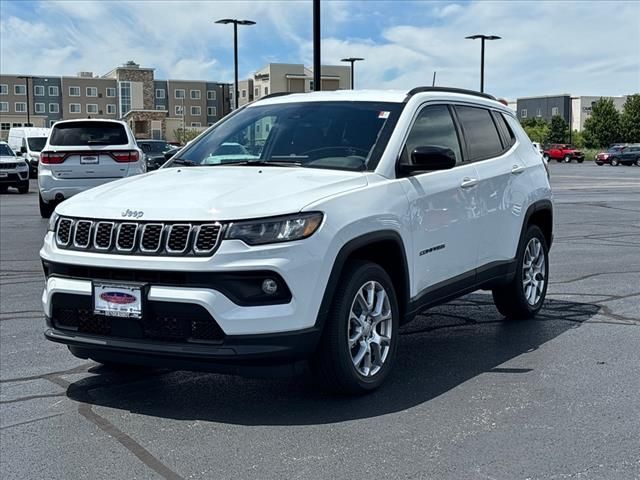 2024 Jeep Compass Latitude Lux