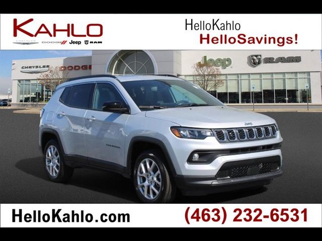 2024 Jeep Compass Latitude Lux