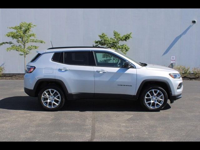 2024 Jeep Compass Latitude Lux