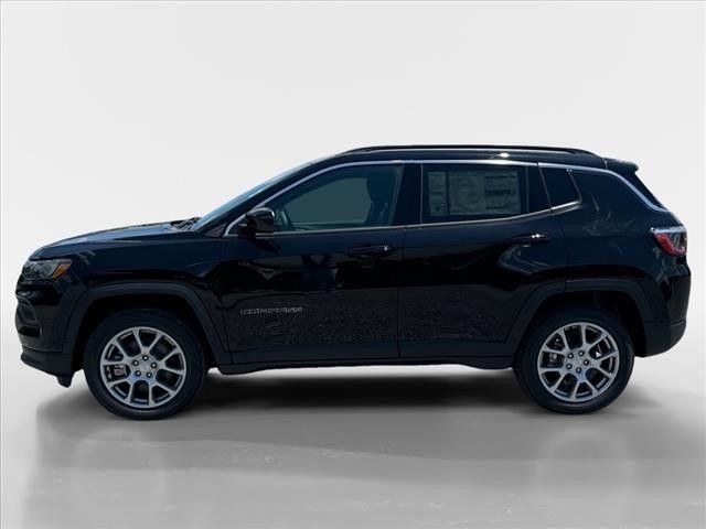 2024 Jeep Compass Latitude Lux