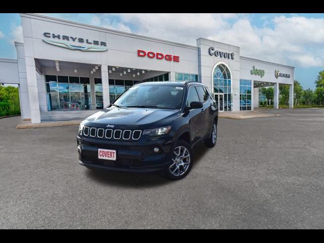 2024 Jeep Compass Latitude Lux