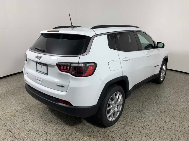 2024 Jeep Compass Latitude Lux