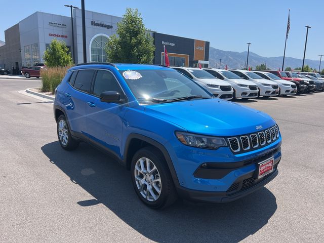 2024 Jeep Compass Latitude Lux