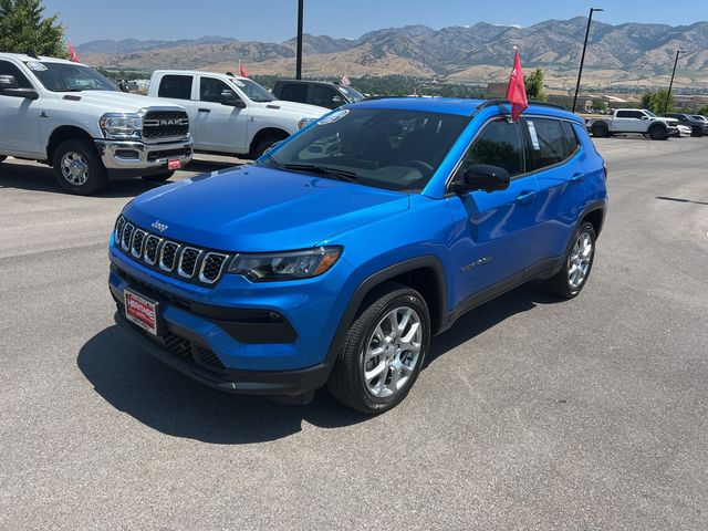 2024 Jeep Compass Latitude Lux