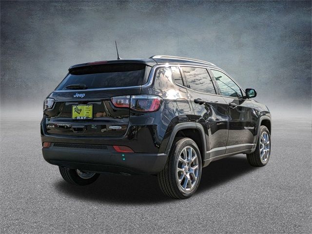 2024 Jeep Compass Latitude Lux