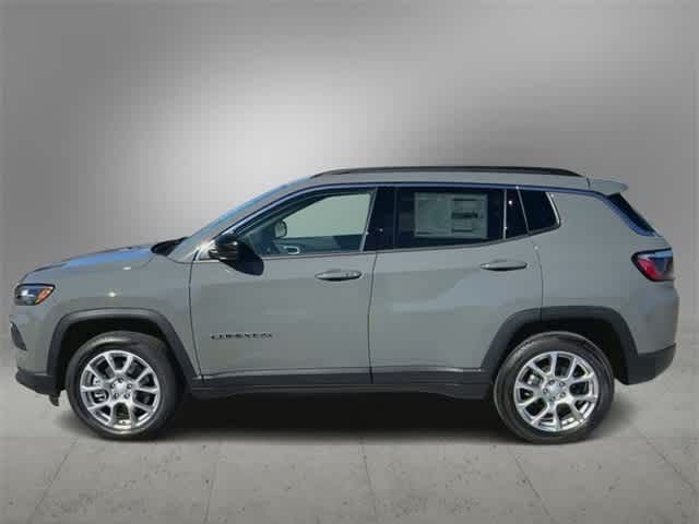 2024 Jeep Compass Latitude Lux