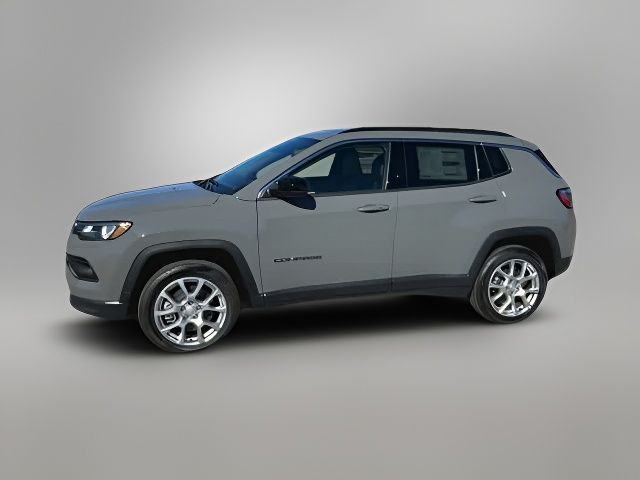 2024 Jeep Compass Latitude Lux