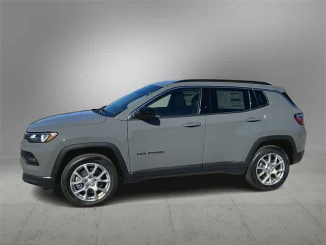 2024 Jeep Compass Latitude Lux