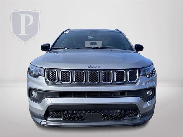 2024 Jeep Compass Latitude Lux