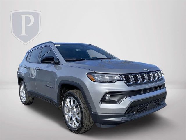 2024 Jeep Compass Latitude Lux