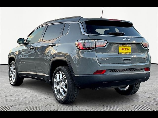 2024 Jeep Compass Latitude Lux