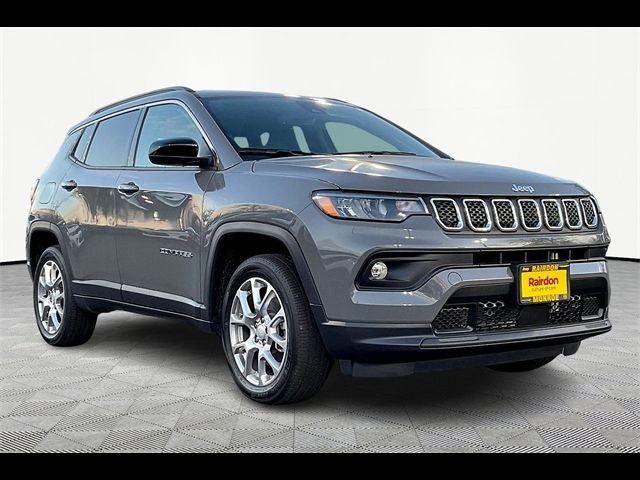 2024 Jeep Compass Latitude Lux