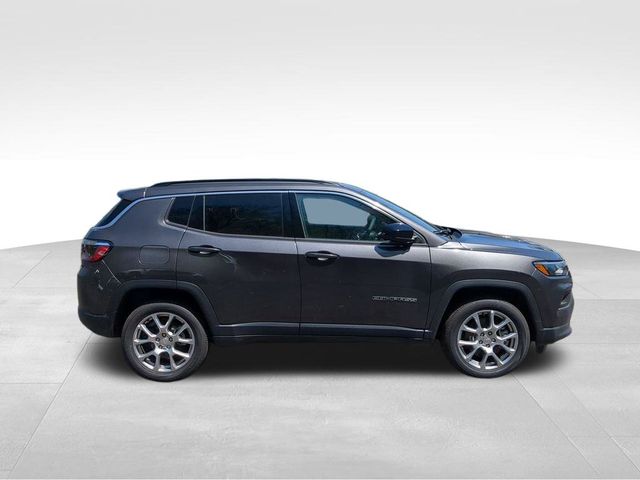 2024 Jeep Compass Latitude Lux