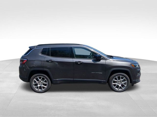 2024 Jeep Compass Latitude Lux