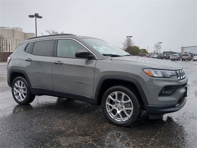 2024 Jeep Compass Latitude Lux