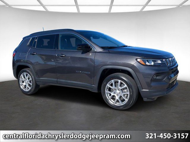 2024 Jeep Compass Latitude Lux