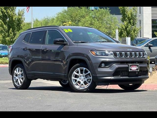 2024 Jeep Compass Latitude Lux