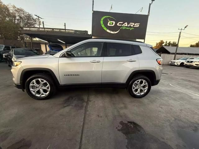 2024 Jeep Compass Latitude