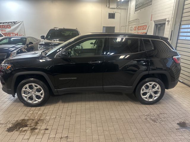 2024 Jeep Compass Sport