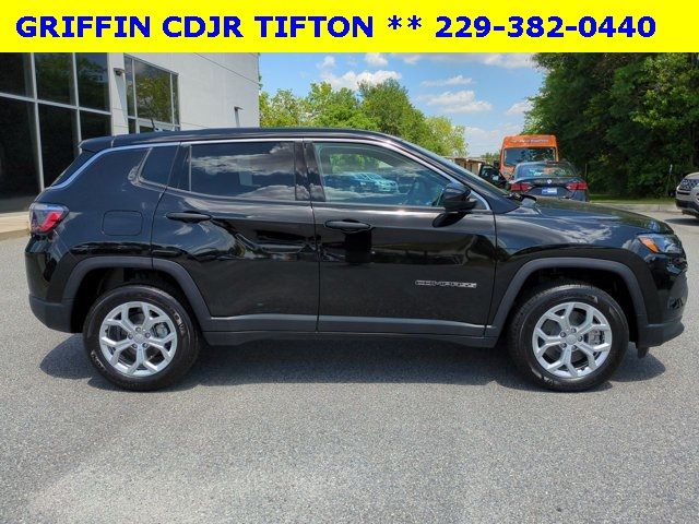 2024 Jeep Compass Sport