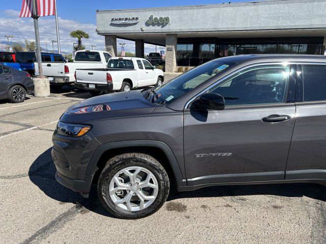 2024 Jeep Compass Sport