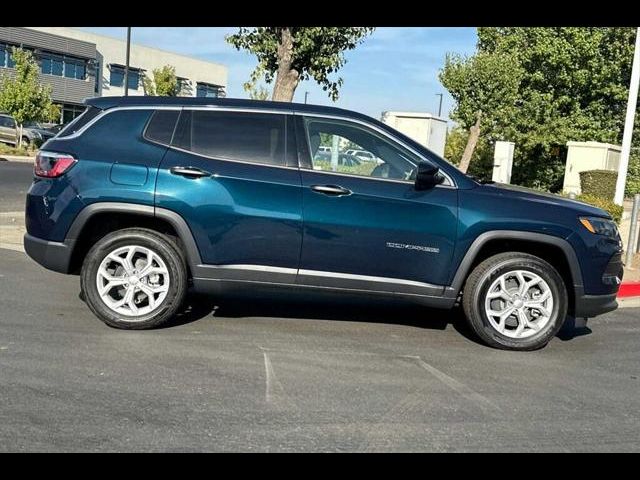 2024 Jeep Compass Sport