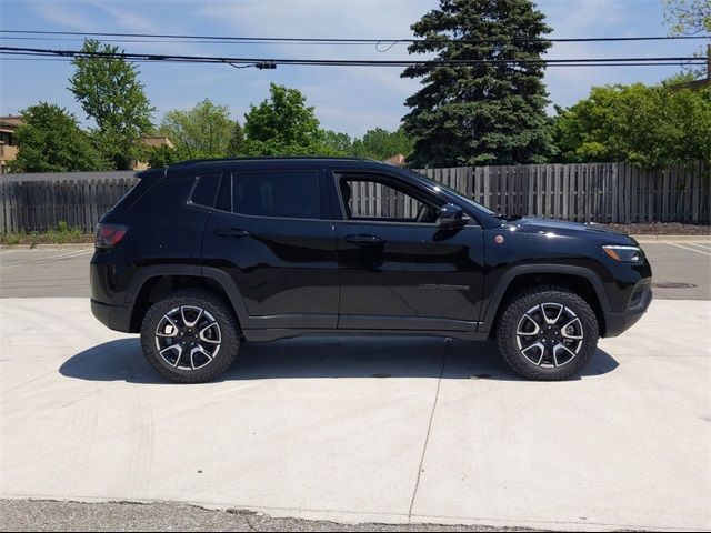 2024 Jeep Compass Trailhawk