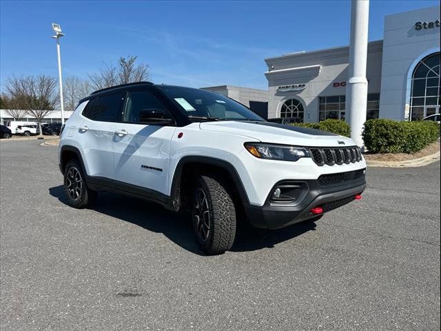 2024 Jeep Compass Trailhawk