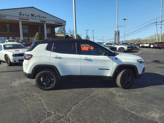 2024 Jeep Compass Trailhawk