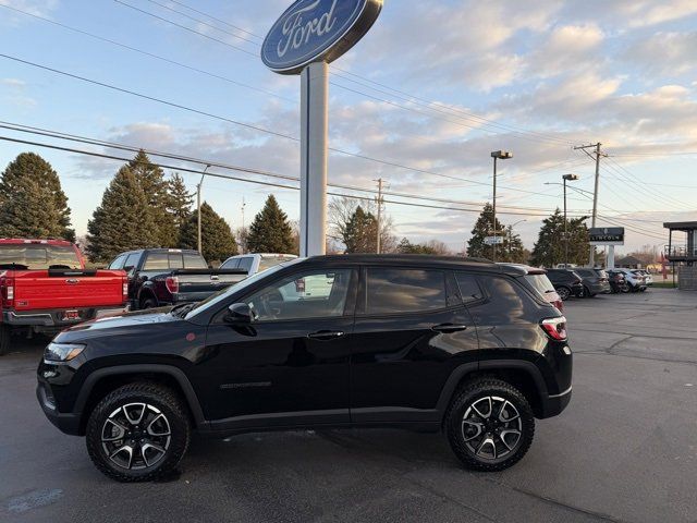 2024 Jeep Compass Trailhawk