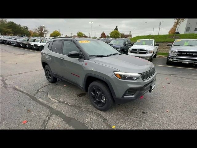 2024 Jeep Compass Trailhawk