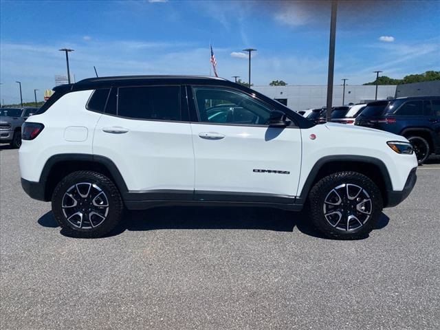 2024 Jeep Compass Trailhawk