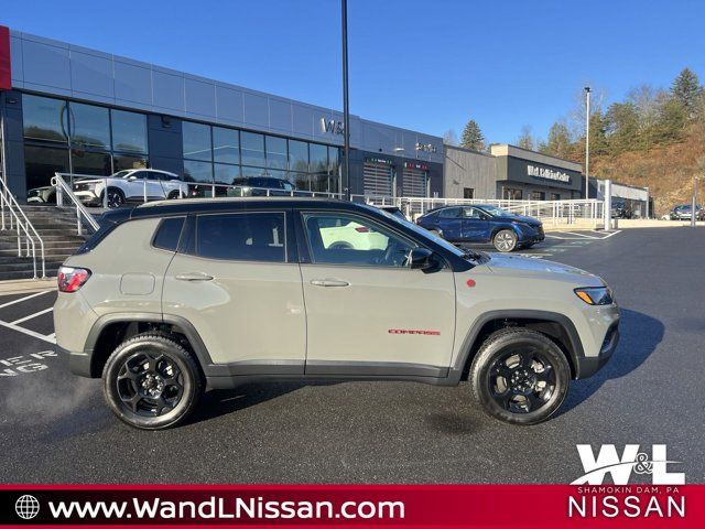 2024 Jeep Compass Trailhawk